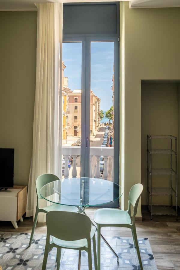 Palazzo Zippitelli Apartments Bari Extérieur photo