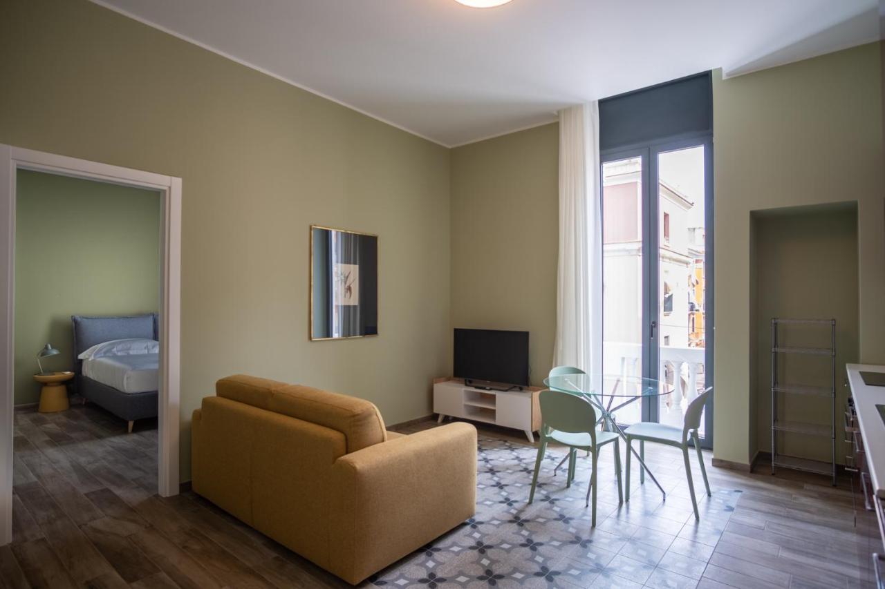 Palazzo Zippitelli Apartments Bari Extérieur photo