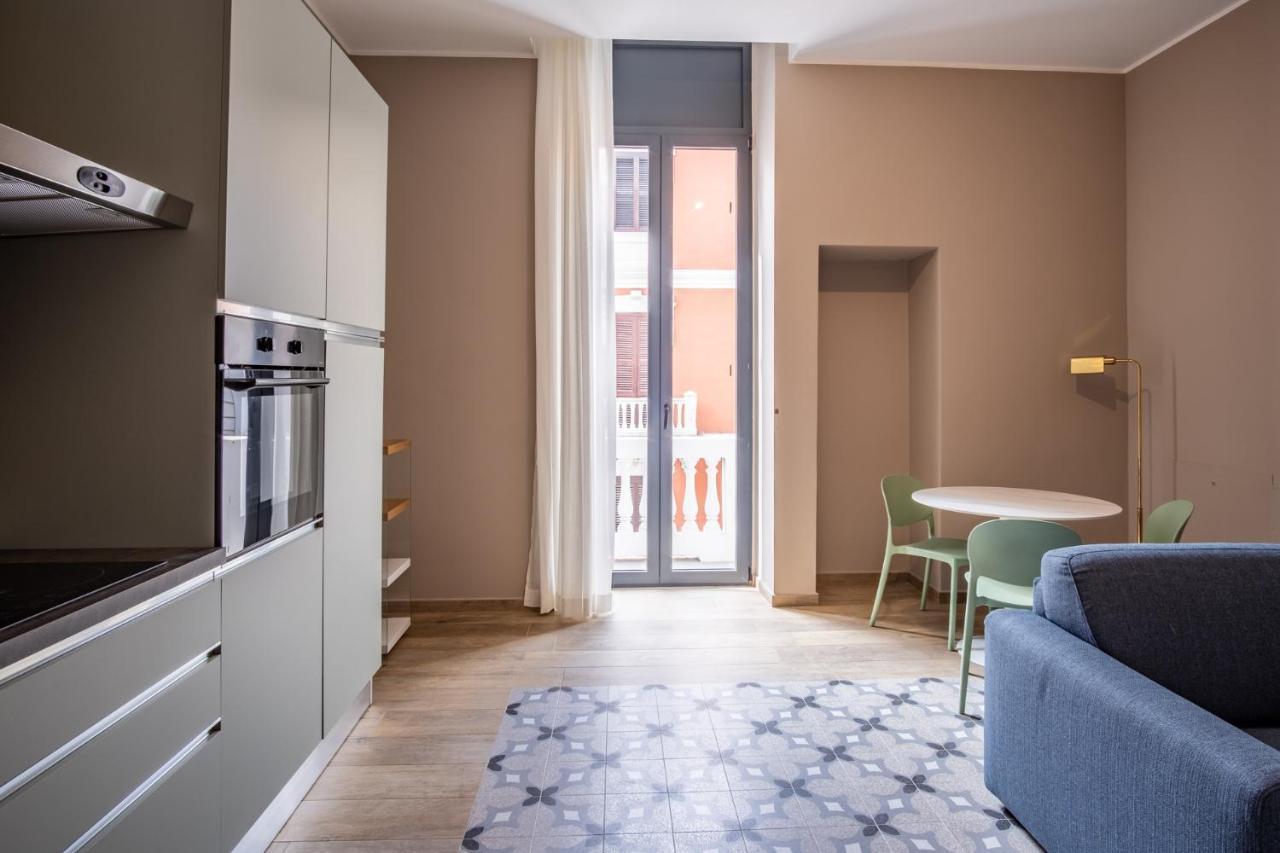 Palazzo Zippitelli Apartments Bari Extérieur photo